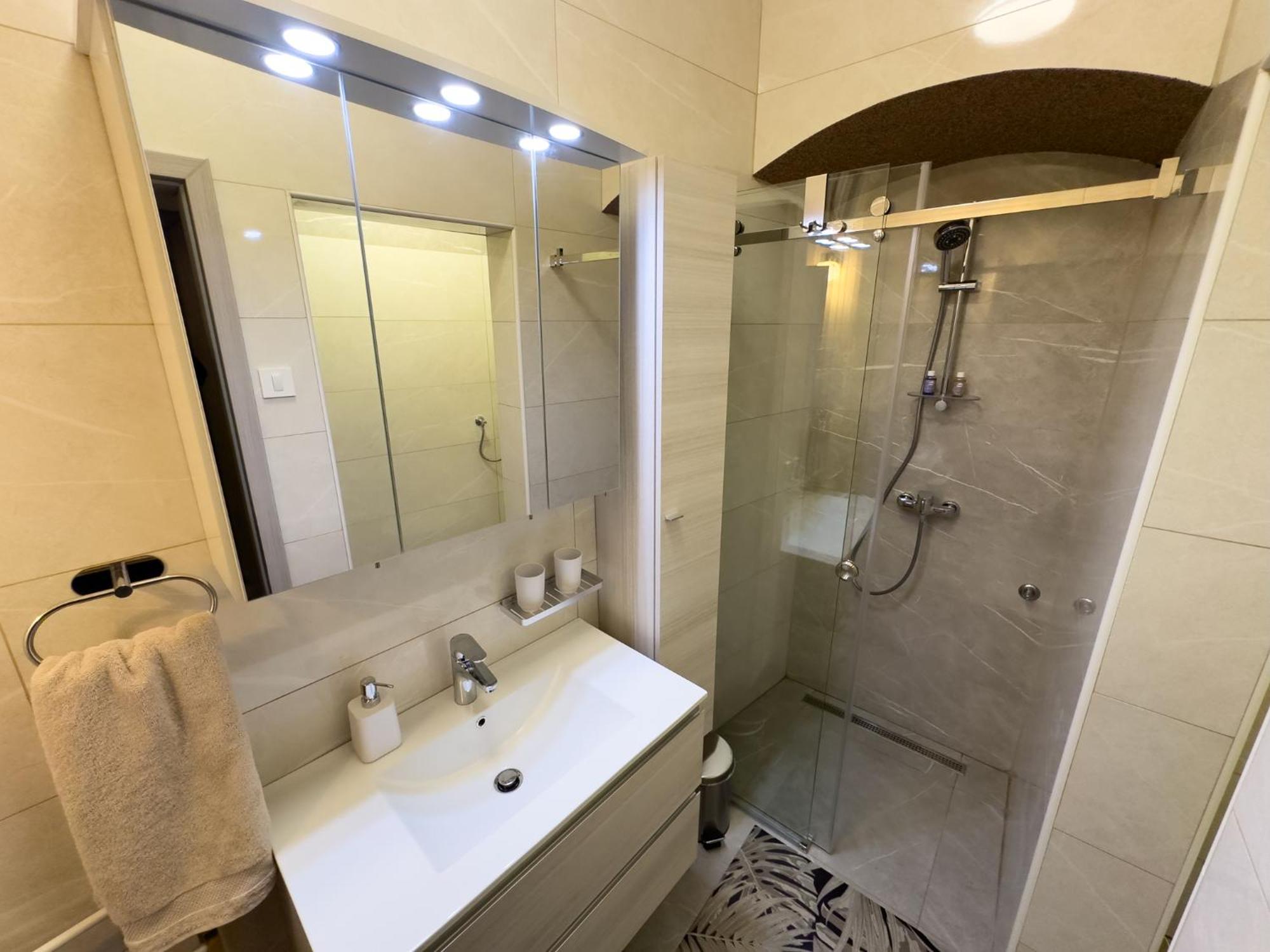 Apartments Adamas Celje Exterior photo
